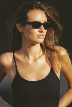 AKARI SUNGLASSES - BLACK